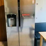 3 Modern Mit Netflix Und Kueche