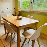 3 Modern Mit Netflix Und Kueche Apartment